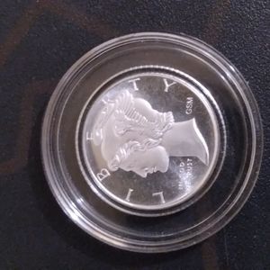 1/10 oz silver round